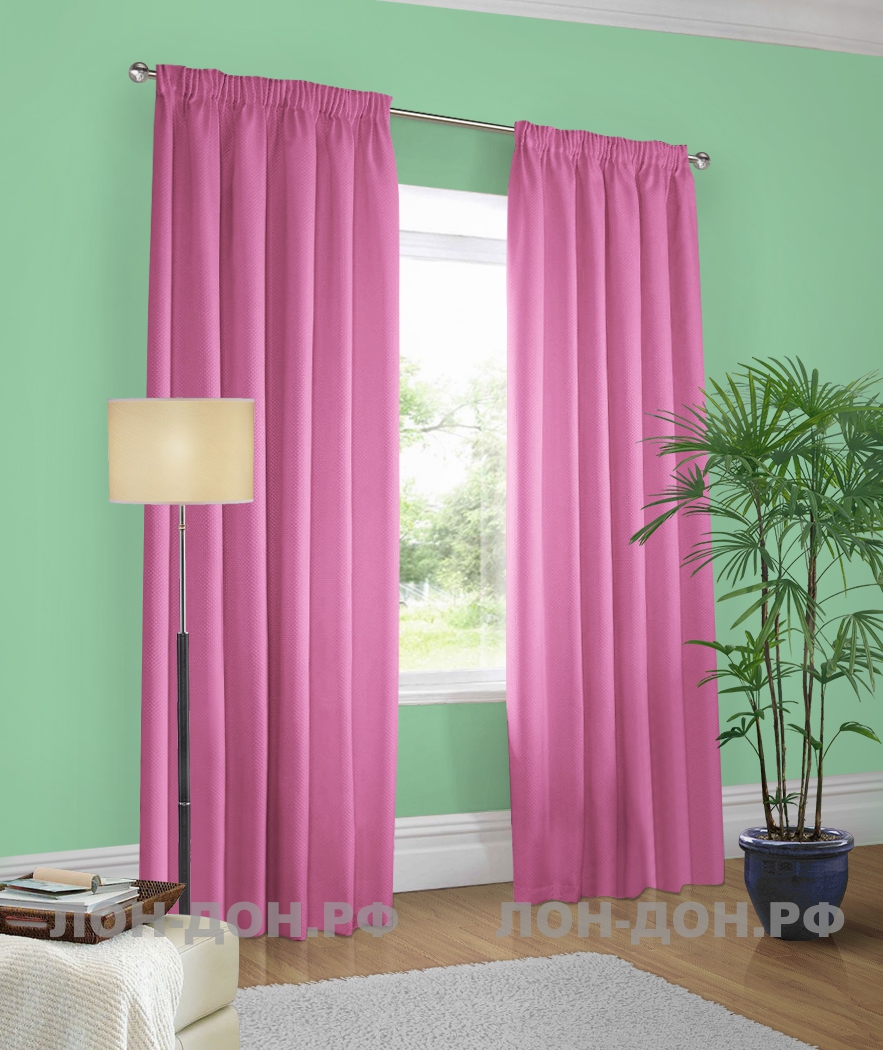 Бирюзовые стены — розово-сиреневые шторы